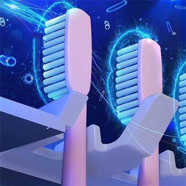 جامسواکی ضدعفونی کننده دندان با ماورا بنفش (UV) 6 جامسواکی ضدعفونی کننده دندان با ماورا بنفش (UV)